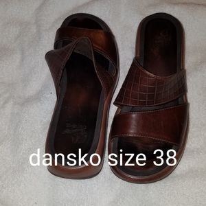 Dansko NURSING Sandals